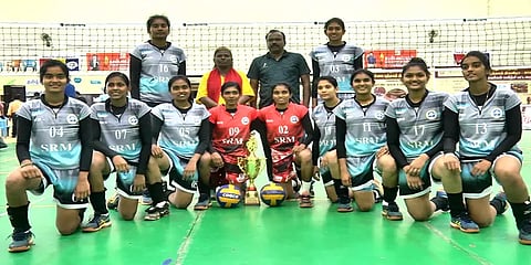 தென்னிந்திய மகளிர் வாலிபால் போட்டி: கோப்பையை தட்டித்தூக்கிய சென்னை எஸ்ஆர்எம் அணி