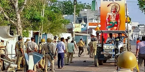 ராம நவமி ஊர்வலம்: 4 மாநிலங்களில் கலவரம் - ஒருவர் பலி