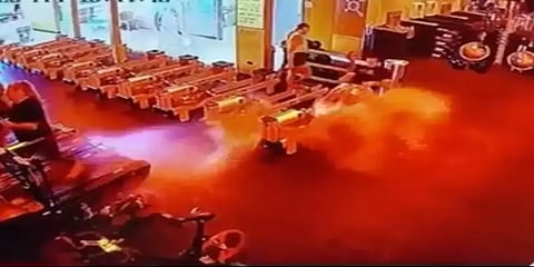 ‘அதிக உடற்பயிற்சி‘- வெடித்துச் சிதறிய ரோயிங் மிஷின்