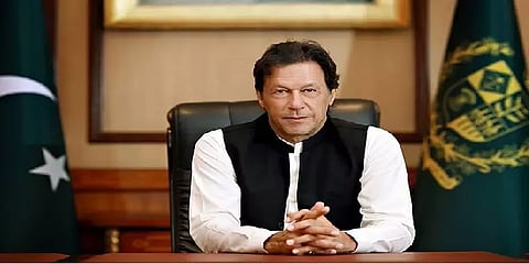 "திருடர்களுடன் என்னால் அமர முடியாது" - எம்.பி. பதவியை ராஜினாமா செய்த இம்ரான் கான்