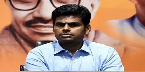 ”இந்தி திணிப்பை எந்தக் காரணம் கொண்டும் தமிழக பாஜக அனுமதிக்காது” - அண்ணாமலை பதில்