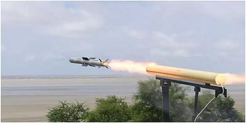 பீரங்கிகளை அழிக்கும் இந்தியாவின் ஹெலினா ஏவுகணை சோதனை வெற்றி