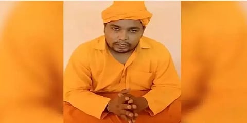 முஸ்லிம் பெண்களுக்கு பகிரங்கமாக பாலியல் மிரட்டல் - 11 நாட்களுக்கு பிறகு உ.பி சாமியார் கைது