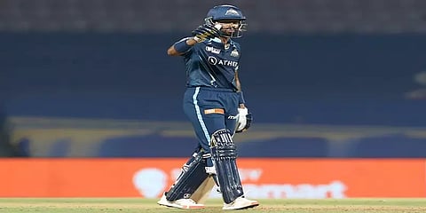 பேட்டிங்கில் மிரட்டிய ஹர்திக் பாண்ட்யா - குஜராத் அணியை சமாளிக்குமா ராஜஸ்தான்?