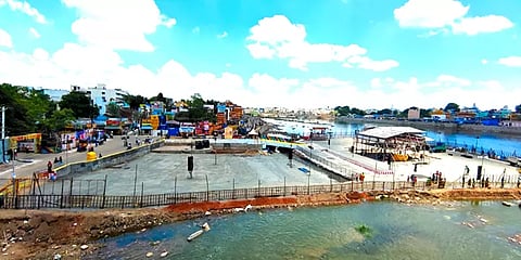 'கள்ளழகர் வைகையில் இறங்குவார், மக்கள் இறங்கக் கூடாது' - ஆட்சியர் அறிவுறுத்தல்