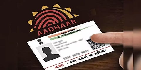 ஆதார்: போலிகள், பிழைகள், குளறுபடிகள்... சிஏஜி-யின் அதிர வைக்கும் அறிக்கை!