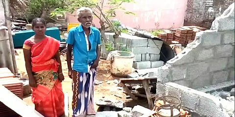 போலி ஆவணம் மூலம் முதியவரின் வீட்டை அபகரிக்க முயற்சி: திமுக கவுன்சிலர் மீது புகார்
