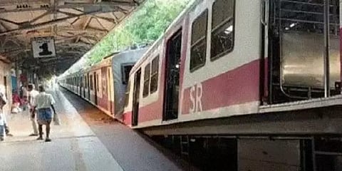 சென்னை: பிரேக்கிற்கு பதில் ஆக்சிலேட்டரை இயக்கியதால் ரயில் விபத்து - காவல்துறை தகவல்