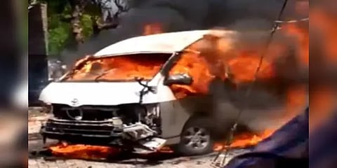 கராச்சி பல்கலை. அருகே தற்கொலைப்படை தாக்குதல் - 3 சீனர்கள் உட்பட 5 பேர் பலி!