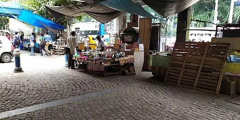 சாலையோர வியாபாரிகளுக்கு 8,100 கோடி ரூபாய் வரை கடன் அளிக்க ஒப்புதல் - மத்திய அரசு