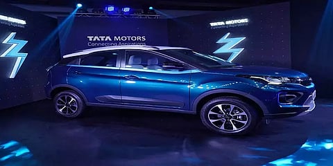 இந்த நிதியாண்டில் 80,000 மின்சார கார்களை உருவாக்க டாடா நிறுவனம் இலக்கு