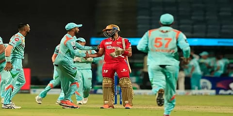 ஐபிஎல்: கடைசி ஓவரில் அசத்திய ஆவேஷ் கான் - 20 ரன் வித்தியாசத்தில் லக்னோ வெற்றி