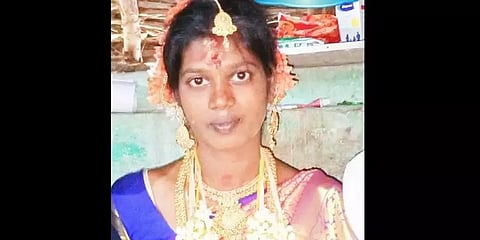 திருத்துறைப்பூண்டி: திருமணமான ஓராண்டுக்குள் பெண் எடுத்த விபரீத முடிவு-உறவினர்கள் போராட்டம்