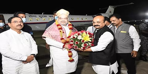 கர்நாடகா பாஜக தலைமையில் மாற்றமா? முகாமிட்டிருக்கும் அமித்ஷா!