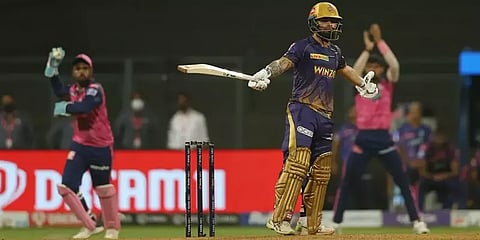 'வைடு பால்' வீசினாரா பிரஷித் கிருஷ்ணா? - நடுவர் முடிவால் வெடித்த சர்ச்சை