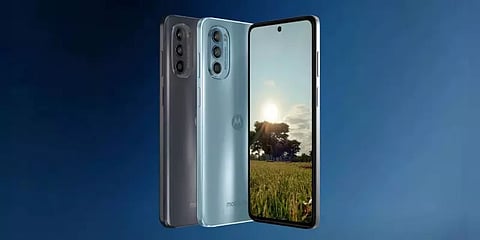 இன்று முதல் விற்பனைக்கு வருகிறது மோடோ ஜி52! சிறப்பம்சங்கள் என்னென்ன?