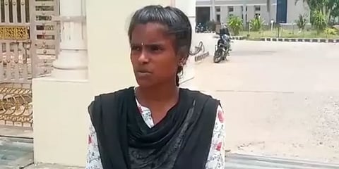 தந்தை இருக்கையில் விதவை பட்டியலில் தாய்...கேள்விகேட்ட மகள் மீது தாக்குதல்?