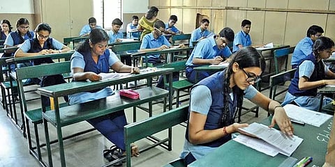 தமிழ்நாட்டில் இன்று தொடங்குகிறது பிளஸ் 2 பொதுத்தேர்வு!