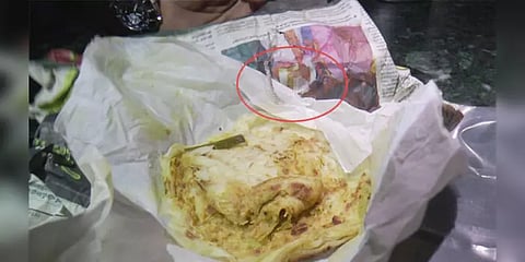 பரோட்டா பார்சலில் பாம்புத் தோல்! கேரளாவில் மீண்டும் அதிர்ச்சி சம்பவம்