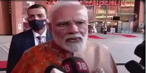 எதற்காக பத்திரிகையாளர்களை பார்த்து 'Oh My God' சொன்னார் மோடி? ஜெர்மனியில் என்ன நடந்தது?