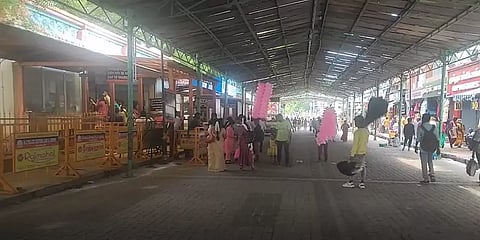 கொரோனா பரவும்.. அதனால் பஞ்சு மிட்டாய் விற்பவர்கள் இதனை செய்ய வேண்டாம் - காவல்துறை அறிவுரை