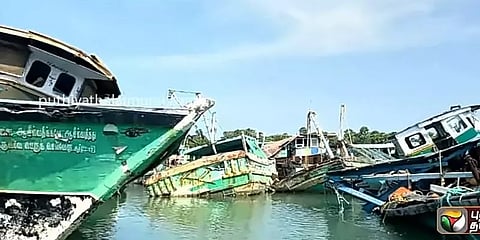 பறிமுதல் செய்த தமிழக மீனவர்களின் படகுகள் இலங்கையில் விறகுக்காக உடைபடும் அவலம்