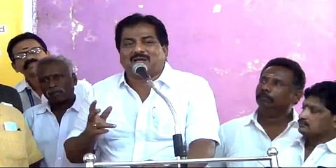 அதிகாரிகள் சோதனைக்கு செல்வதை சில ஓட்டுநர்கள் முன்கூட்டியே சொல்கிறார்கள்: அமைச்சர் மூர்த்தி