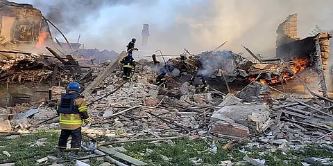 கிழக்கு உக்ரைன் பள்ளியில் நடந்த தாக்குதலில் 60 பேர் பலி? - லுகான்ஸ்க் ஆளுநர் அச்சம்