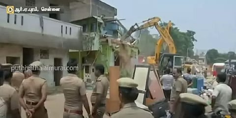 “அமைச்சர்கள் என்ன செய்கிறார்கள்?”- விஸ்வரூபம் எடுத்த ஆர்.ஏ.புரம் வீடுகள் இடிப்பு விவகாரம்!