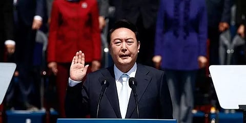 நிலத்தடி பதுங்குகுழியில் இருந்து பணியை தொடங்கினார் தென்கொரியவின் புதிய அதிபர்