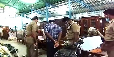 தஞ்சை: ஆடிட்டரை வெட்டிக் கொலை செய்த மர்ம கும்பல் - போலீசார் விசாரணை