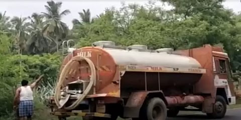 குடிபோதையில் ஓட்டி வந்த பால் லாரியை நடுகாட்டில் விட்டுவிட்டு வந்த டிரைவர்!