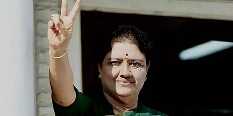 “அதிமுகவை காப்பாற்ற நேரம் வந்தாச்சு; மீண்டும் அதே மிடுக்குடன் கட்சி தலைநிமிரும்”- சசிகலா