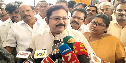 எதிர்க்கட்சியாக அதிமுக சிறப்பாக செயல்படுகிறது: டிடிவி தினகரன் பாராட்டு