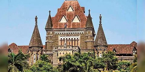 ‘உதட்டில் முத்தமிடுவது இயற்கைக்கு மாறான குற்றமல்ல‘ - ஜாமீன் வழங்கிய நீதிமன்றம்