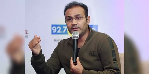 'அவர் காட்டுத்தனமாக பந்துகளை எறிவார்' - பாக். பவுலர் குறித்து சேவாக் பேச்சு! யார் அவர்?