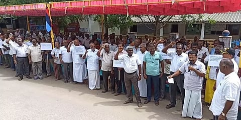 விருதுநகரில் போராட்டத்தில் இறங்கிய முன்னாள் ராணுவ வீரர்கள் .. காரணம் இதுதான்!