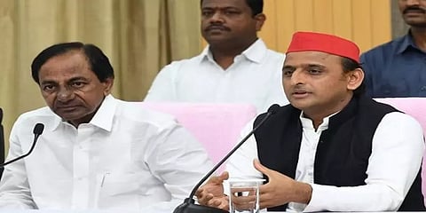 2024 தேர்தல் கூட்டணி? - அகிலேஷ் யாதவை சந்தித்தார் சந்திரசேகர ராவ்