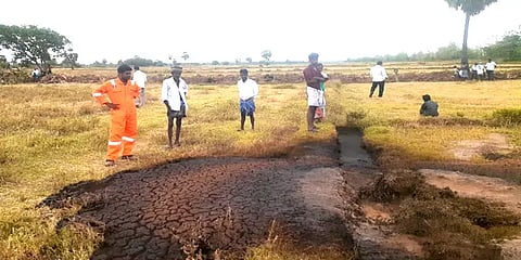 ஓஎன்ஜிசி குழாயில் உடைப்பு: விவசாய நிலங்கள் பாதிப்படைவதாக விவசாயிகள் வேதனை!