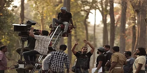 வேலைநிறுத்தம் அறிவிப்பால் ஷூட்டிங் முடங்கும் அபாயம்