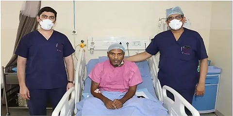 2 வருடமாக அவதிப்பட்ட மகன்; தியாக ரூபத்தில் வந்த தாய் - ரோபோ உதவியுடன் மருத்துவர்கள் சாதனை