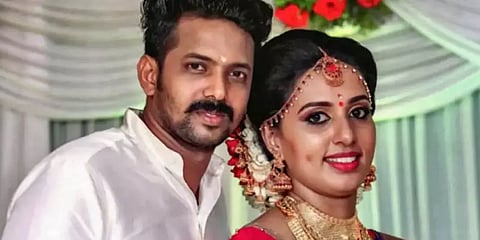 `கணவருக்கு 10 ஆண்டு கடுங்காவல் தண்டனை’ - கேரளா விஸ்மயா வழக்கின் தீர்ப்பு விவரம்