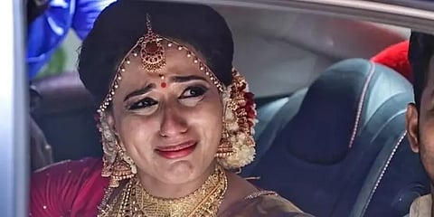 வலி நிறைந்த வாழ்வின் தடங்கள்... எப்போது ஆறும் கேரள விஸ்மயா கடந்து சென்ற முட்பாதையின் ரணம்?