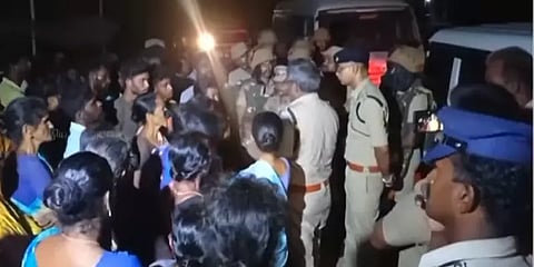 கடல்பாசி எடுக்க சென்ற பெண்ணுக்கு கூட்டு பாலியல் வன்கொடுமை? எரித்துகொல்லப்பட்ட அவலம்