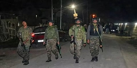 காஷ்மீருக்குள் ஊடுருவ முயற்சி - 3 பாகிஸ்தான் தீவிரவாதிகள் சுட்டுக் கொலை