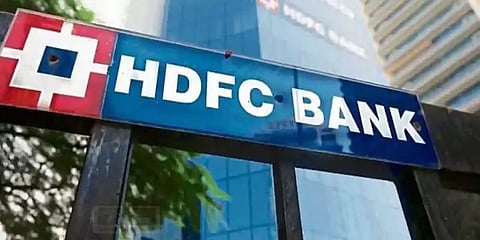 100 வங்கி வாடிக்கையாளர்களின் கணக்கில் ரூ.13 கோடி - போலீஸ் விசாரணை