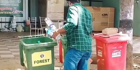 ஆழியார் சுற்றுலாப்பயணிகளிடம் பிளாஸ்டிக், மதுபாட்டில்கள் பறிமுதல் - வனத்துறை நடவடிக்கை