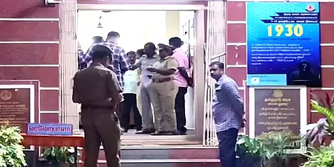 சென்னை: கத்தி முனையில் ரியல் எஸ்டேட் அதிபர் கடத்தல்: பல கோணங்களில் போலீசார் விசாரணை