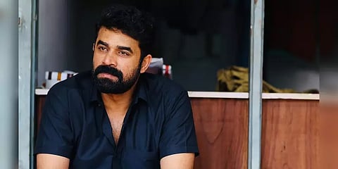 பாலியல் துன்புறுத்தல் வழக்கு: நடிகர் விஜய் பாபுவுக்கு முன்ஜாமீன் வழங்கியது கேரள நீதிமன்றம்