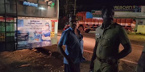 சக ஊழியரின் பணி ஓய்வு பார்ட்டியில் மது அருந்திவிட்டு அரசுப் பேருந்தை இயக்கிய ஓட்டுநர்